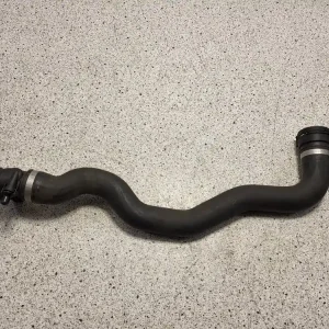Outlet - KØLERSLANGER, BMW 3 F30/31/F80 12 – 18